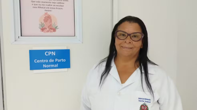 Marta, que é carinhosamente conhecida como Martinha pelos colegas, trabalha há mais de 30 anos na maternidade em Bauru — Foto: Arquivo pessoal