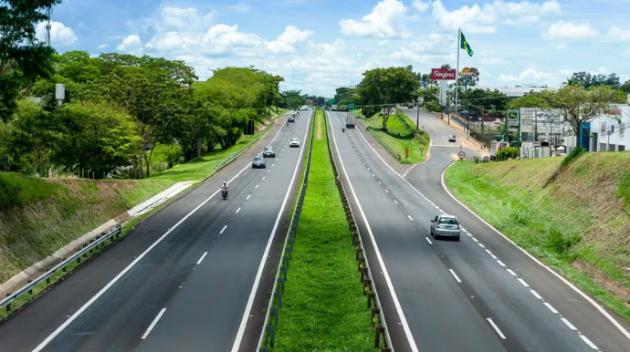Obras interditam trecho da Rodovia Raposo Tavares (SP-270) até sábado, em Rancharia (SP) — Foto: Cart