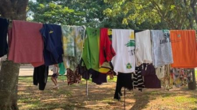 Varal Solidário doou 800 peças de roupas