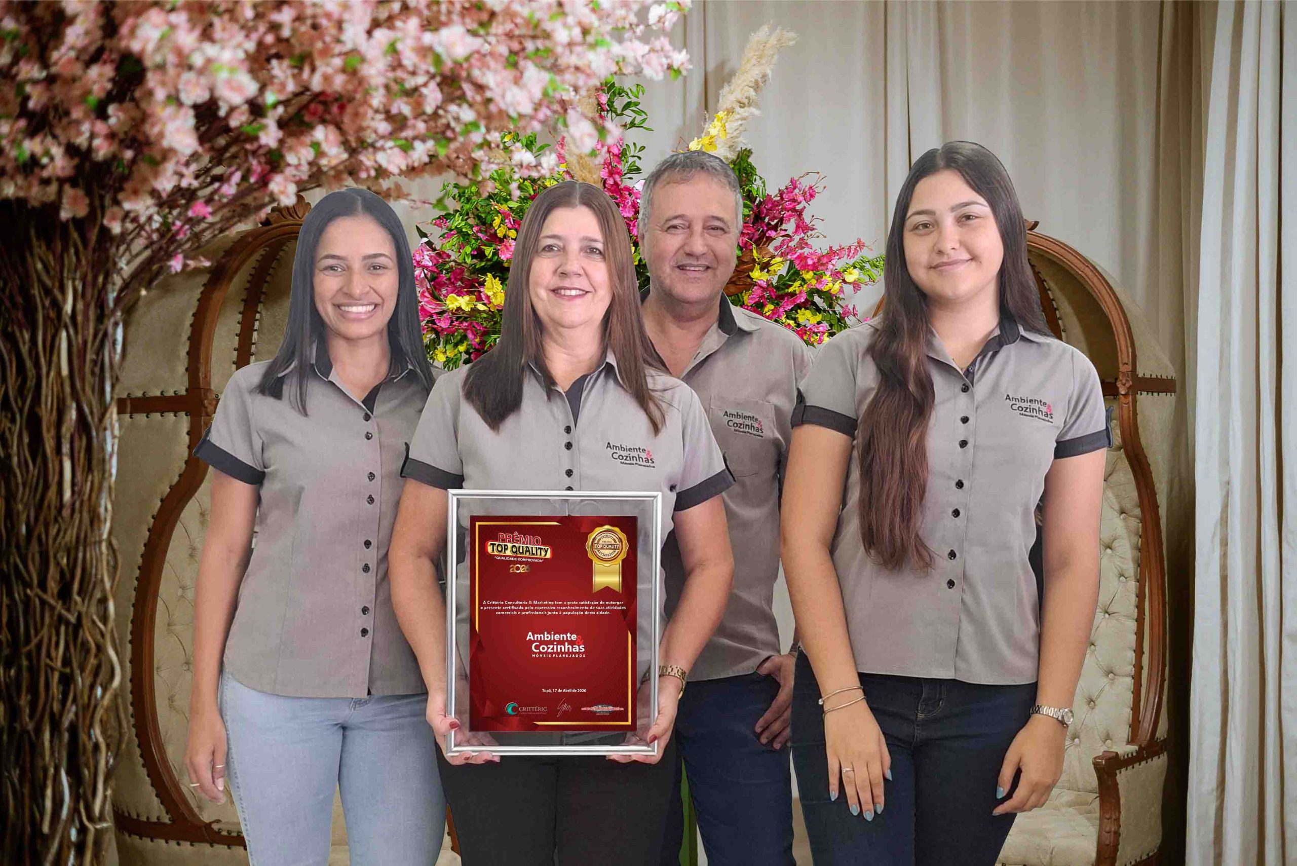 AMBIENTE & COZINHAS – Móveis Planejados (24º ano consecutivo) – Natália, Rosana, Marcelo e Marcela