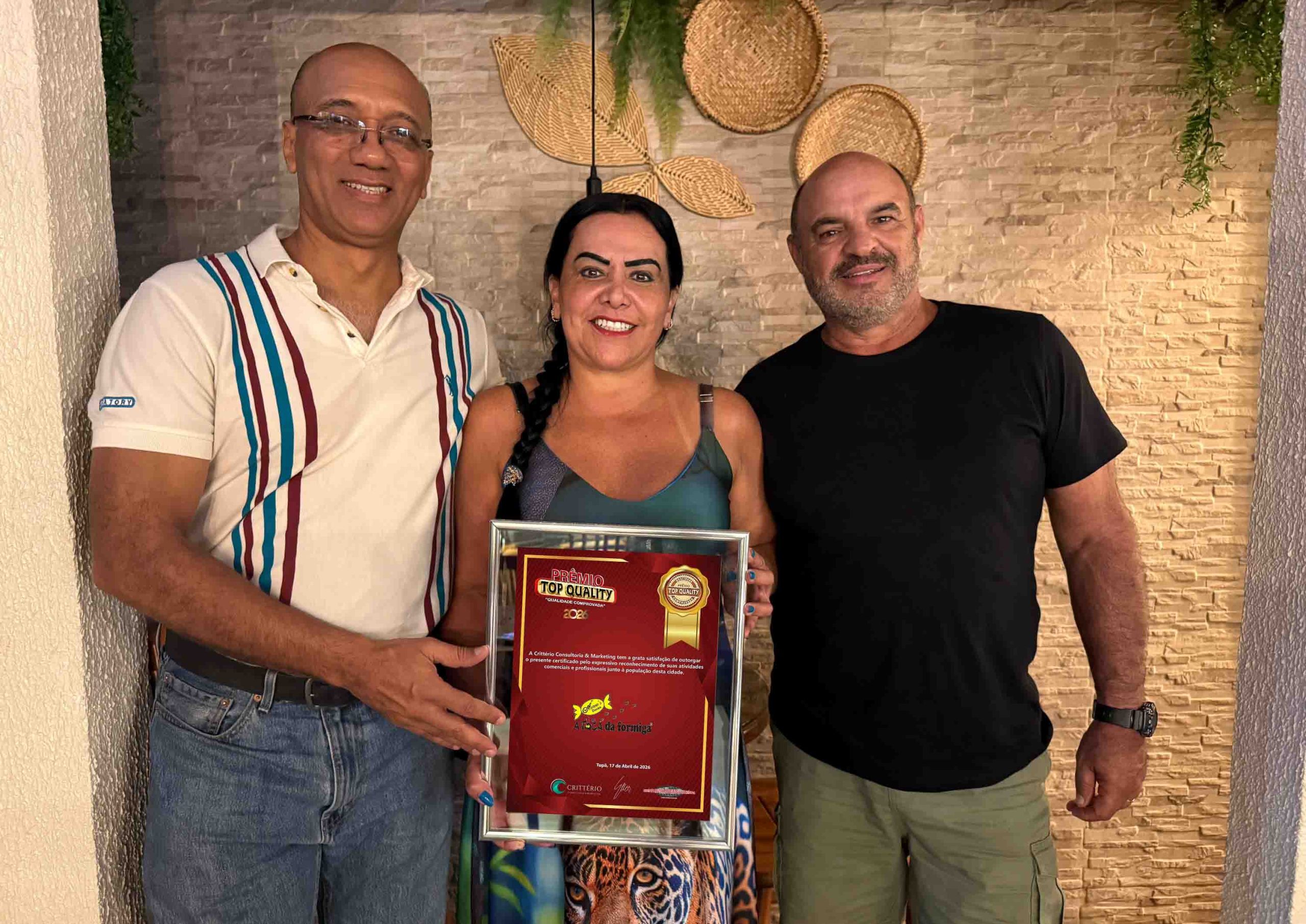 A TOCA DA FORMIGA – Doceria (14º ano) – Newton, Áurea e Ricardo